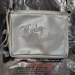 Women's Harley Davidson shoulder bags